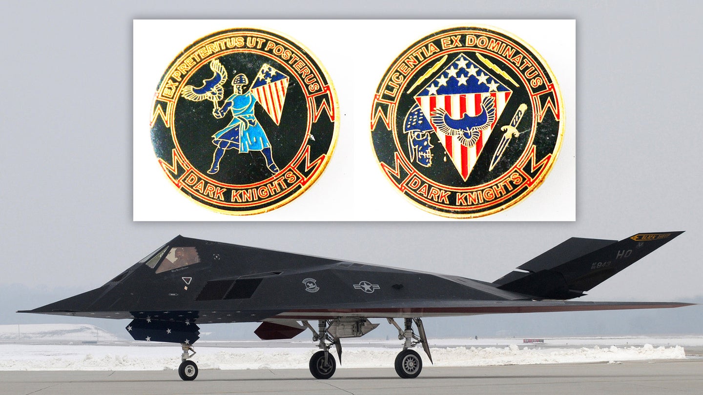 F-117黑暗骑士挑战硬币